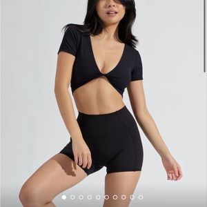 Buffbunny AirKnit Reversible Crop Onyx Black 🖤 Large